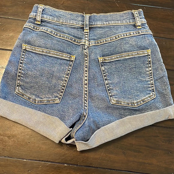 Wilfred Free | Jean shorts - Picture 2 of 3